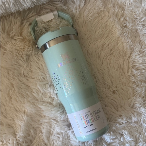 Stanley 30oz Flip Straw Tumbler "SEAGLASS GLOSS" - Picture 2 of 2